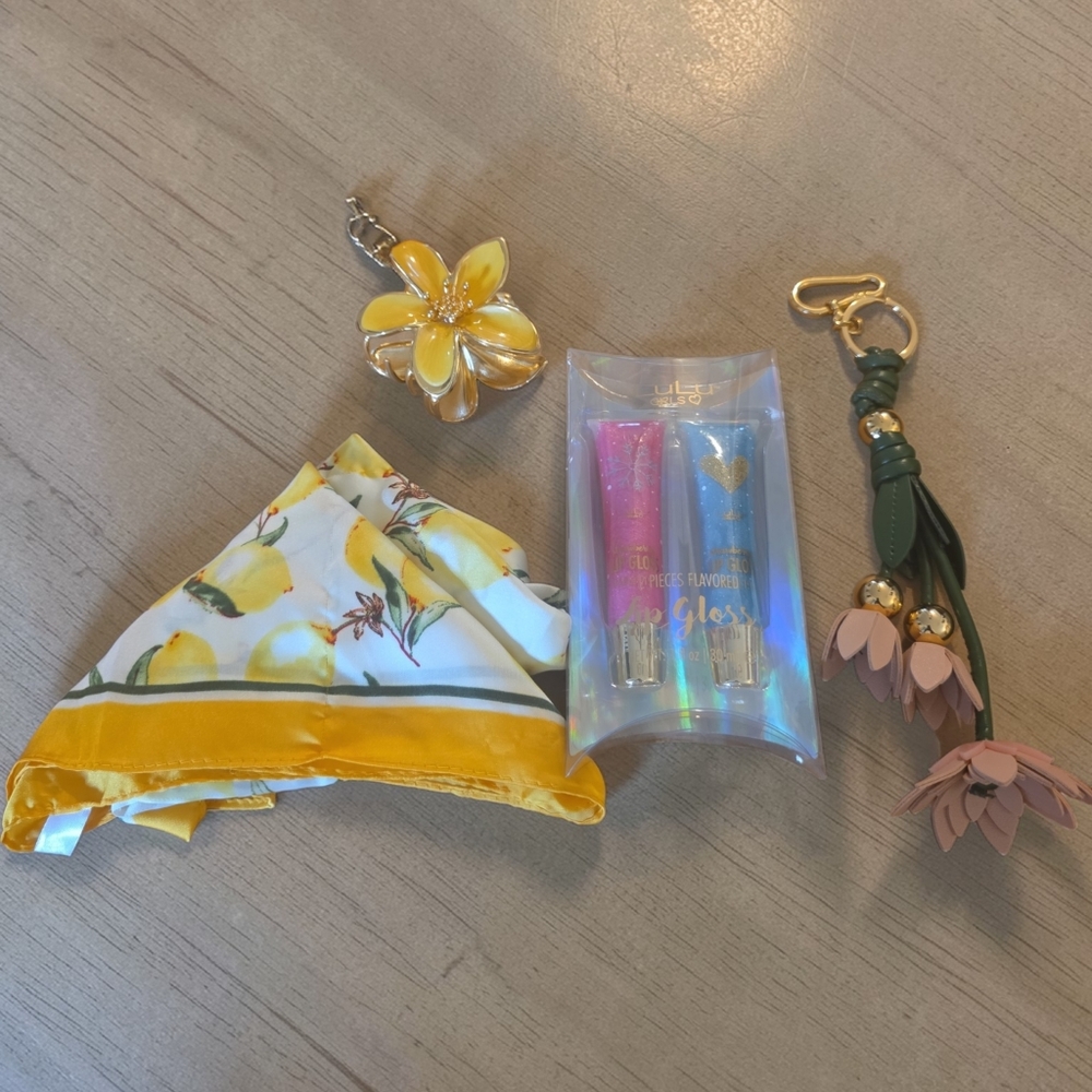 PURSE ACCESSORIES BUNDLE.